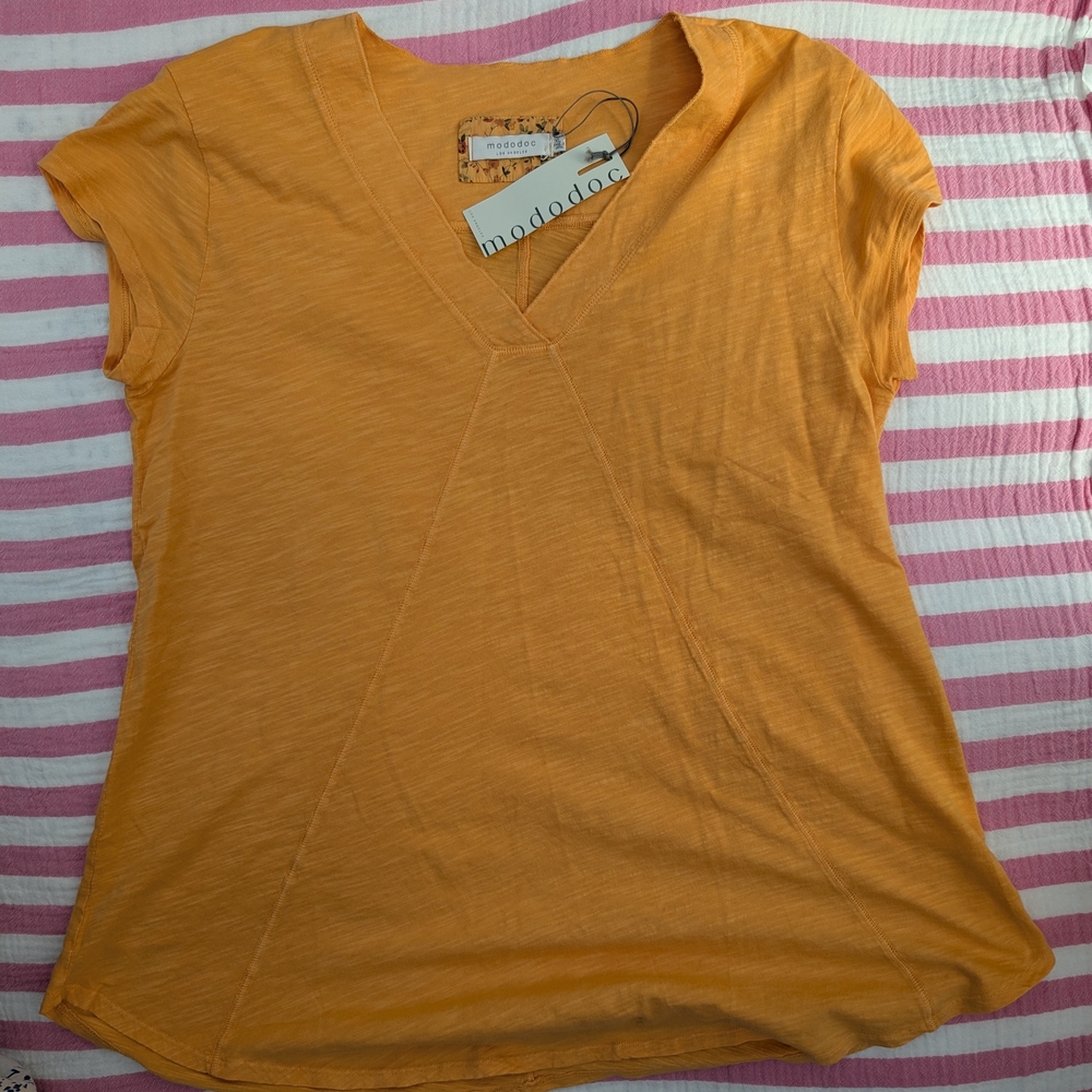 Mododoc NWT Short Sleeve V-Neck Tee In Marigold